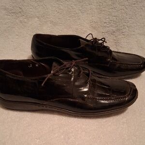 Sesto Meucci Womwns Black Patent Leather Lace-Up Oxfords